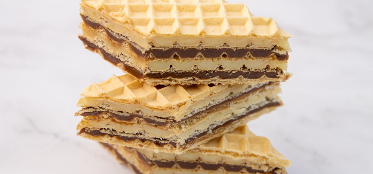 Oblatna sa mliječnom i bijelom čokoladom