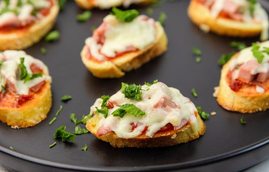 Pizza bruschette