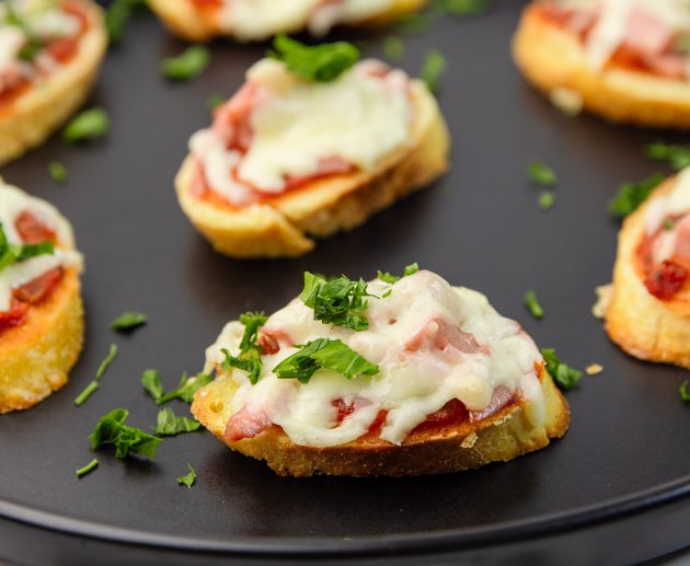 Pizza bruschette