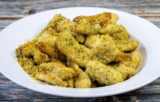 Pileći štapići iz friteze na vrući zrak